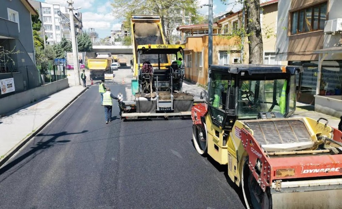 Tuğrul Caddesi’ne 550 ton sıcak asfalt