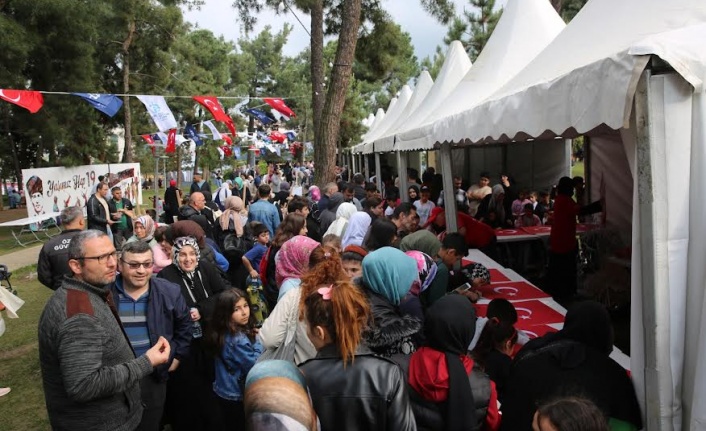 Gençlik ve spor şölenlerinde coşkulu kutlama