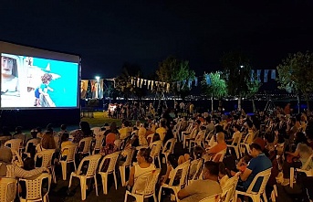 Başiskeleli Çocukların Açık Hava Sinema Keyfi   