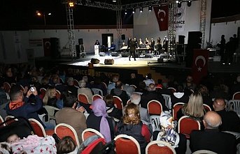 Derince Sahilinde Konser Coşkusu