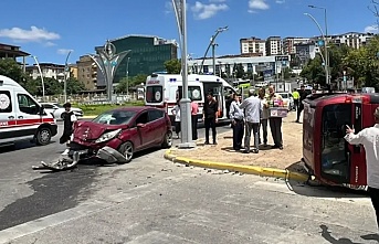 Trafik kazasında, 5 kişi yaralandı