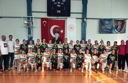 Kocaeli Basket Spor Kulübü ve Antspor Kulübü Dostane Maçta Karşılaştı